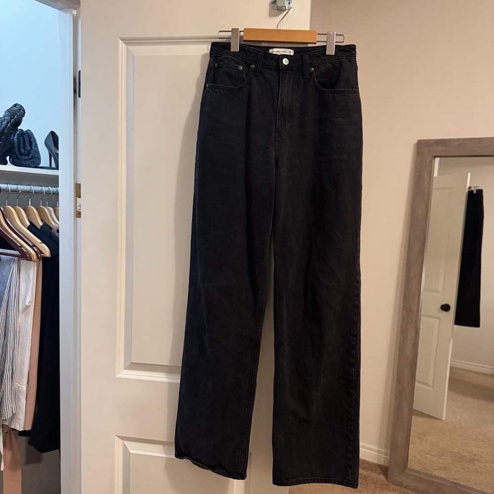 Black Abercrombie Loose Jeans